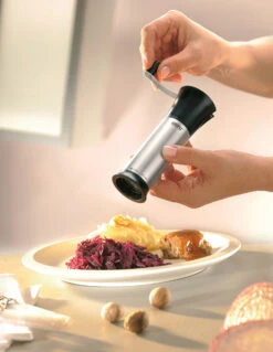 GEFU Set: Muskatmühle MOSCATA + SPICEBAR XS-Muskatnüsse, Bio Inhalt 8 G + SPICEBAR XS-Tonkabohnen, Bio Inhalt 7 G 10 GEFU Set: Muskatmühle MOSCATA + SPICEBAR XS-Muskatnüsse, Bio Inhalt 8 G + SPICEBAR XS-Tonkabohnen, Bio Inhalt 7 G -GEFU Verkaufsgeschäft 00189 gefu set muskatmuehle moscata mit muskatnuessen und tonkabohnen 02