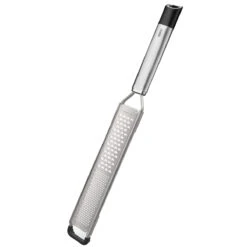 GEFU Set: Fein- Und Grobreibe PRIMELINE + SPICEBAR XS-Muskatnüsse, Bio Inhalt 8 G + SPICEBAR XS-Tonkabohnen, Bio Inhalt 7 G -GEFU Verkaufsgeschäft 00190 gefu set fein und grobreibe primelien mit muskatnuessen und tonkabohnen 05