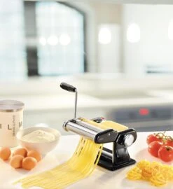 GEFU Profi-Pastamaschine PASTA PERFETTA NERO Für Lasagne, Tagliolini, Tagliatelle -GEFU Verkaufsgeschäft 28230 GEFU Profi Pastamaschine PASTA PERFETTA NERO 03